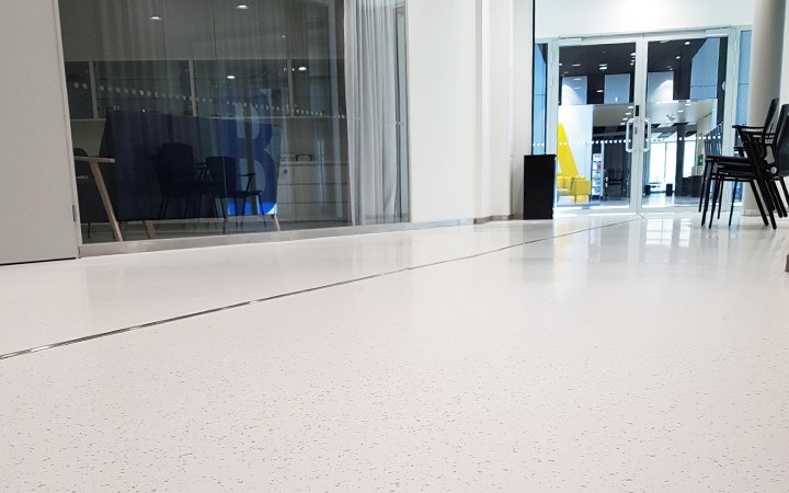 Nanten Decofloor Comfort Plus lattiapinnoite Myllypuron kampus