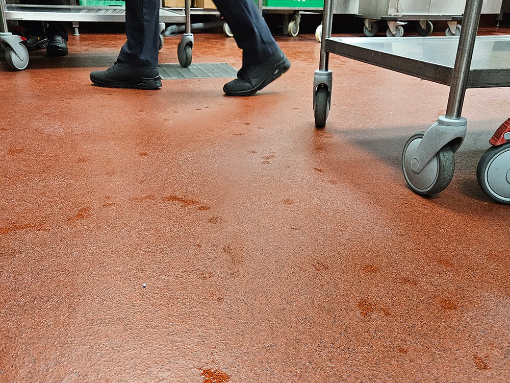 Huutjärven koulu Akryyli System 20N